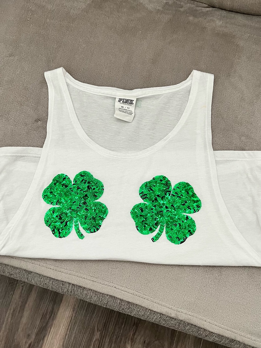 PINK, Victoria’s secret cropped shamrock sequin tank top | Size XS